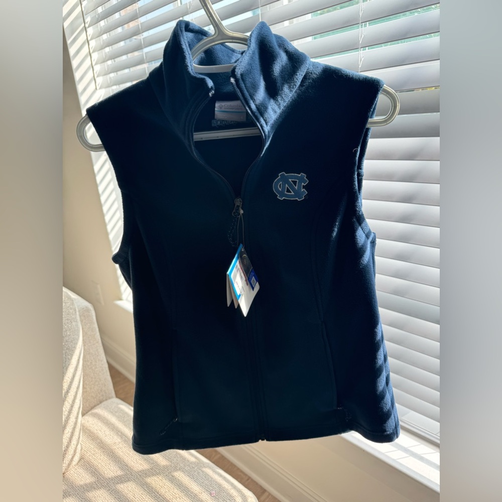 Columbia Fleece Vest Women's Small Full Zip Navy Blue Embroidered North Carolina